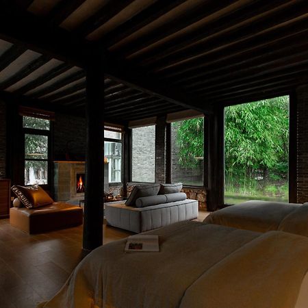 Adonis Inn Lijiang ลี่เจียง ภายนอก รูปภาพ